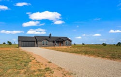 14708 N County Road 1200, Shallowater, TX 79363