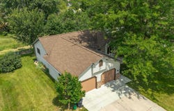202 Sunset Circle, Columbus, WI 53925