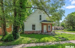 1230 S 13TH Street, Springfield, IL 62703