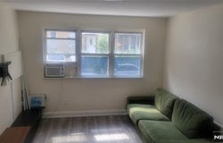 552 38th Street, Union City, NJ 07087