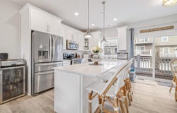 190 Third Ave, Fontana, WI 53125