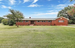 293 Old Chinquapin Road, Beulaville, NC 28518