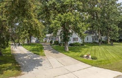 938 12th Street NE, Mason City, IA 50401