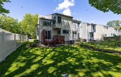 7 Brimsdown Circle, Fairport, NY 14450