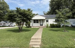 1402 S Morris Street, Mexico, MO 65265