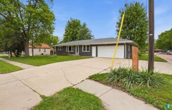 500 W 1st St, Tea, SD 57064