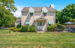 4 Quantuck Lane, Quogue, NY 11959