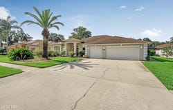 799 Foxhound Drive, Port Orange, FL 32128