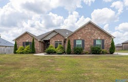 26652 Fox Cove Trail, Athens, AL 35613