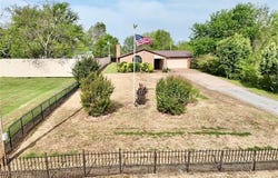 351 Hamilton Road, Eufaula, OK 74432