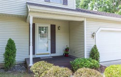 10310 Pleasant Valley Court, Osceola, IN 46561-9334