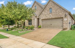 1022 Olivia Drive, Lewisville, TX 75067