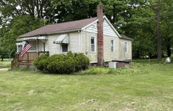 11638 Pucker Street, Niles, MI 49120