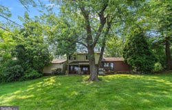 3886 DEMPSEY LN, HUNTINGDON VALLEY, PA 19006