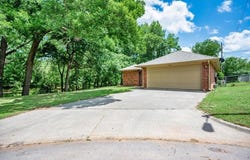 904 Kelly Drive, Noble, OK 73068