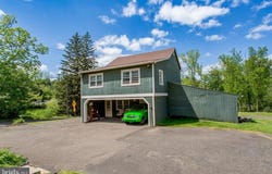 577 SACKETTSFORD ROAD, WARMINSTER, PA 18974