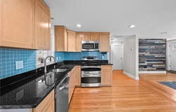 21 Delway Road, East Providence, RI 02914