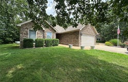 407 Ahr Strom Drive, Owensville, MO 65066