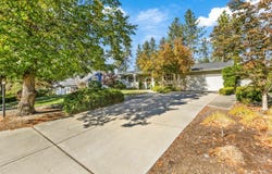 1021 E 26th Ave, Spokane, WA 99203