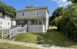 14 Hartford Street, Claremont, NH 03743