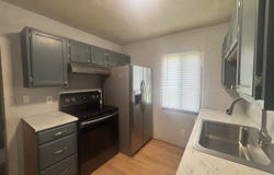 1529 W 12th Ave, Hutchinson, KS 67501