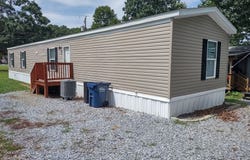 9674 CLOVERDALE LN, GROTTOES, VA 24441