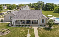 9428 Poplar Creek Place, Leo, IN 46765