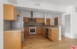 8 Brooks Ave, Venice, CA 90291