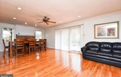 21 HORSESHOE DRIVE, MOUNT LAUREL, NJ 08054