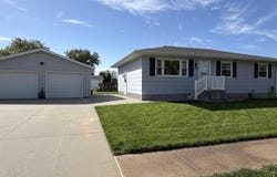 1674 44th Avenue, Columbus, NE 68601