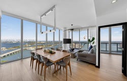 888 Biscayne Blvd, Miami, FL 33132
