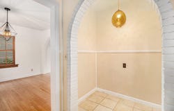 838 Lakeway Avenue, Kalamazoo, MI 49001