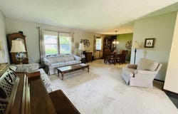 1008 Whispering Trail, Greenfield, IN 46140