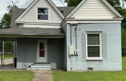205 S 5th St, Paris, AR 72855