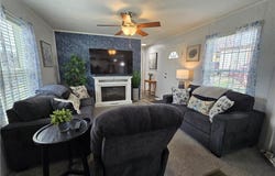 186 Hampton Ave, North Fayette, PA 15126