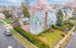 11 Baker Hill Road, Great Neck, NY 11023