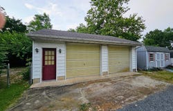 10917 DELAWARE AVENUE, LAUREL, DE 19956