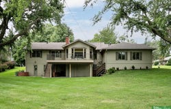 1705 S 116th Street, Omaha, NE 68144