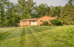 620 High Street NE, Canal Fulton, OH 44614