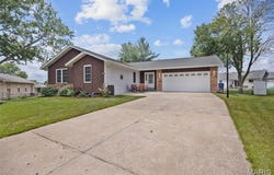 637 Oregon Trail Court, St Charles, MO 63304
