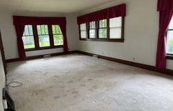 1947 OREGON Street, OSHKOSH, WI 54902