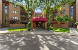 910 Ridge Road, Munster, IN 46321