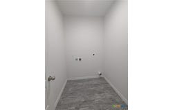 1712 E Avenue G, Lampasas, TX 76550