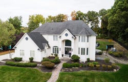 135 PREAKNESS DRIVE, MULLICA HILL, NJ 08062