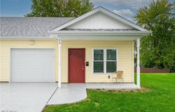 219 5th Street SW, Brewster, OH 44613