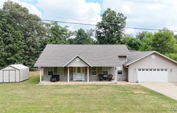 725 Co Rd 526, Poplar Bluff, MO 63901