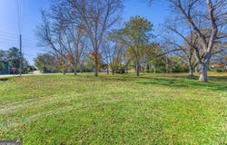 811 E Franklin Street, Hartwell, GA 30643