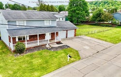 207 Taylor Drive, Hurricane, WV 25526