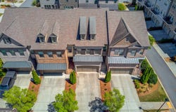 1005 Milhaven, Roswell, GA 30076