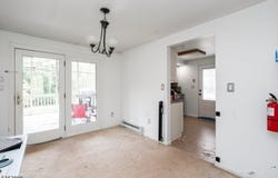 7 Codington Ln, Glen Gardner Boro, NJ 08826-3508